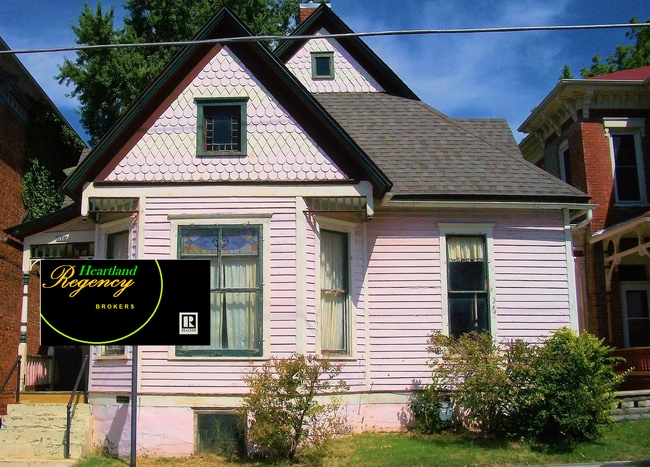 property at 616 Center St