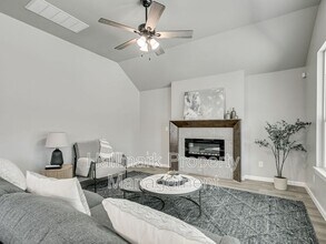 1007 Magnolia Dr in Noble, OK - Building Photo - Building Photo