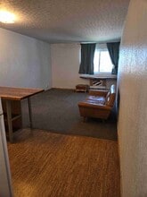 925 1st Ave N in Great Falls, MT - Foto de edificio - Building Photo
