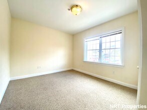661 Bennington St, Unit 2 in Boston, MA - Building Photo - Building Photo