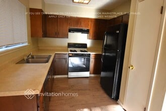 511 Pebble Creek Dr in Norcross, GA - Building Photo - Building Photo
