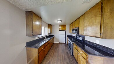 12335 Ross Pl in Yucaipa, CA - Building Photo - Building Photo