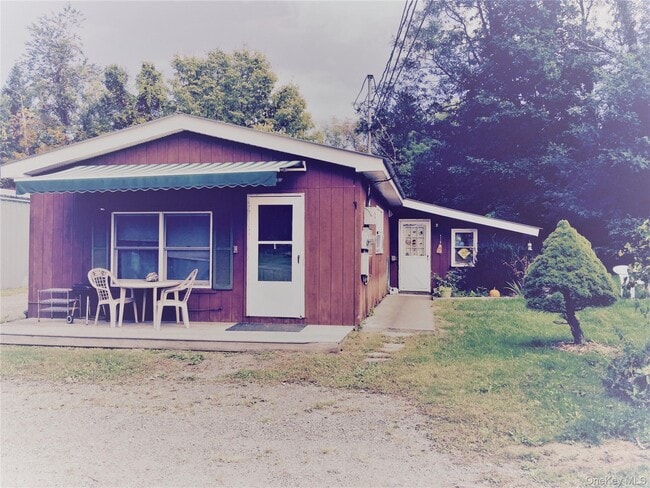 property at 8068 Albany Post Rd