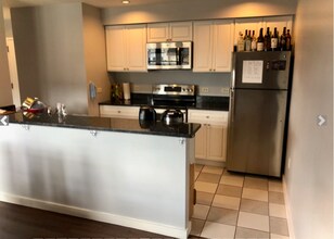 476 Commonwealth Ave in Boston, MA - Foto de edificio - Building Photo