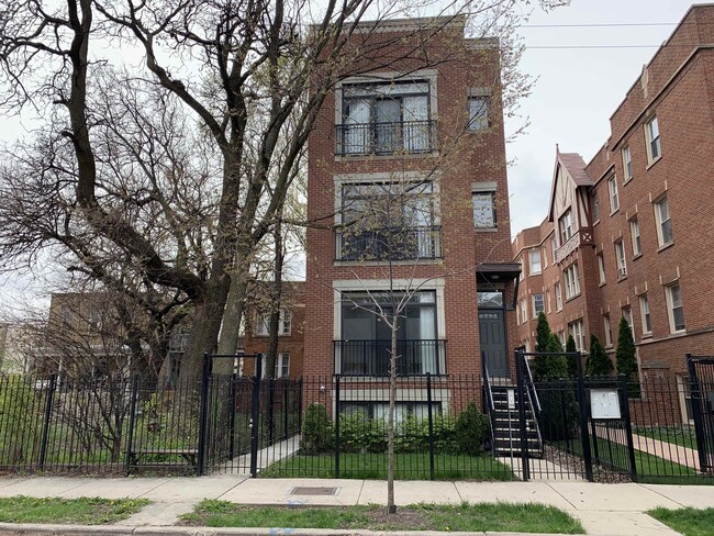 property at 2920 N Sacramento Ave