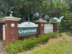 572 Redberry Ln in Jacksonville, FL - Building Photo - Building Photo