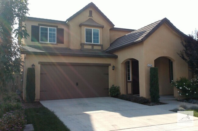 4174 Richmond Ave in Clovis, CA - Building Photo - Building Photo