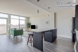7480 Birdwood Ave in Tysons, VA - Building Photo - Building Photo