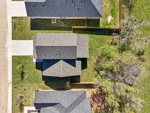 109 Callie St in Smithville, TX - Building Photo - Building Photo