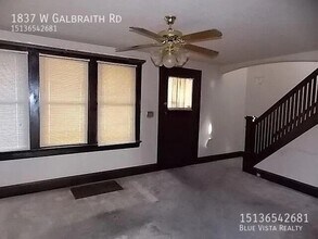 1837 W Galbraith Rd in Cincinnati, OH - Building Photo - Building Photo