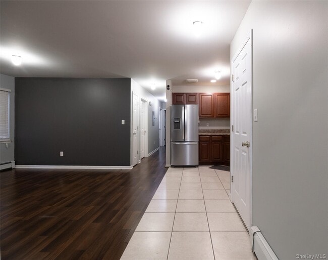 62-21 Almeda Ave in Queens, NY - Building Photo - Building Photo