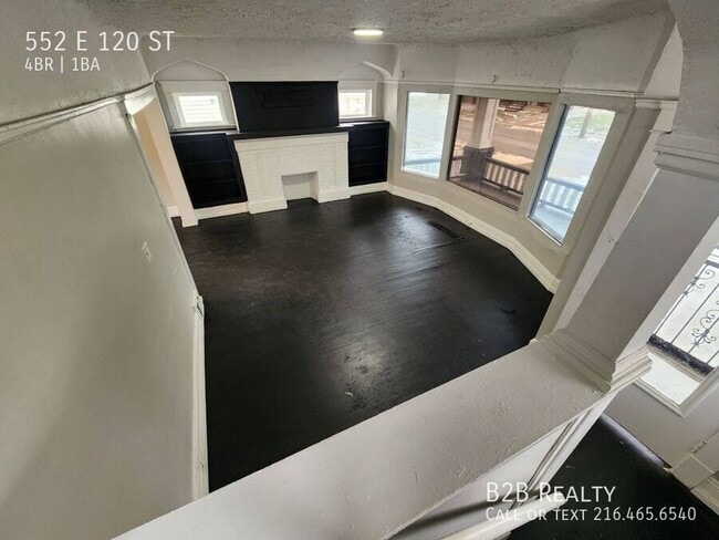 property at 552 E 120th St