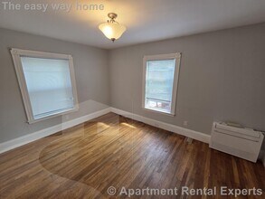26 Rogers Ave in Somerville, MA - Building Photo - Building Photo