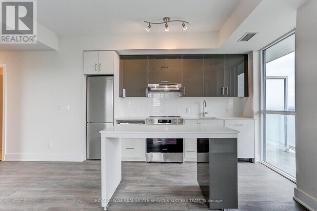 property at 188-1188 Fairview Mall Dr