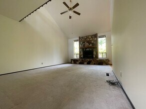 22347 McClellan Rd in Cupertino, CA - Building Photo - Building Photo