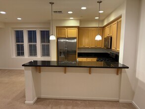 132 Selby Lane in Livermore, CA - Building Photo - Building Photo