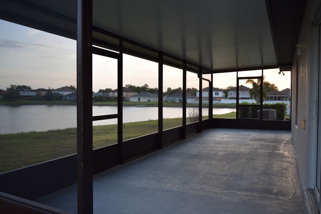 426 Fairfield Dr in Sanford, FL - Building Photo - Building Photo