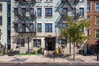 411 E 118th St in New York, NY - Building Photo - Building Photo