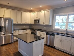 371 Kendrick Ave SE in Atlanta, GA - Building Photo - Building Photo