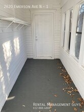 2620 Emerson Ave N in Minneapolis, MN - Foto de edificio - Building Photo