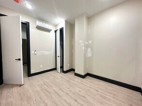 948 West Side Ave in Jersey City, NJ - Building Photo - Building Photo