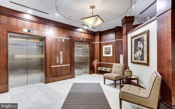 38 Maryland Ave, Unit 215 in Rockville, MD - Building Photo - Building Photo