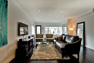 49 Poplar Ave in Toronto, ON - Building Photo - Building Photo