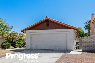 350 Keating St in Henderson, NV - Foto de edificio - Building Photo