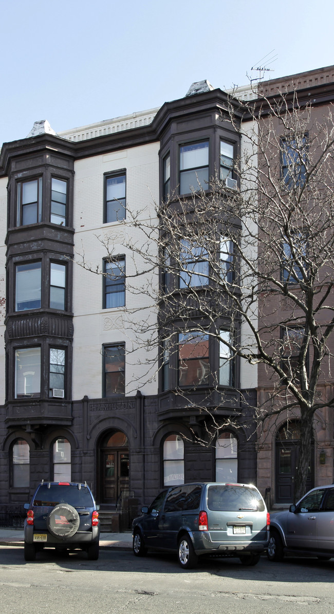 803 Washington St in Hoboken, NJ - Foto de edificio - Building Photo