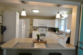 1410 S Halliburton St in Kirksville, MO - Foto de edificio - Building Photo