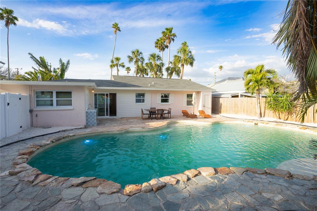 59 Acacia St in Clearwater, FL - Building Photo