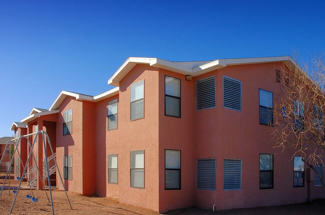 Desert Sun Apartment in Deming, NM - Building Photo - Building Photo