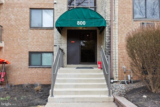 property at 1575 W Street Rd