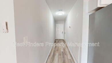 477 Shamrock Ave S in Jacksonville, FL - Foto de edificio - Building Photo