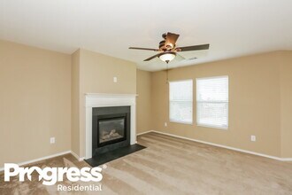 6329 Highland Commons Dr in Charlotte, NC - Building Photo - Building Photo