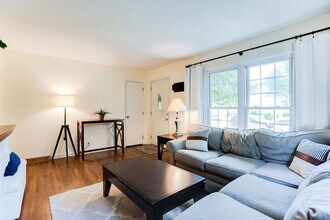 3020 Maryland Ave S in Minneapolis, MN - Building Photo - Building Photo