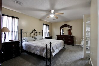 2173 Hagood Loop in Crestview, FL - Building Photo - Building Photo