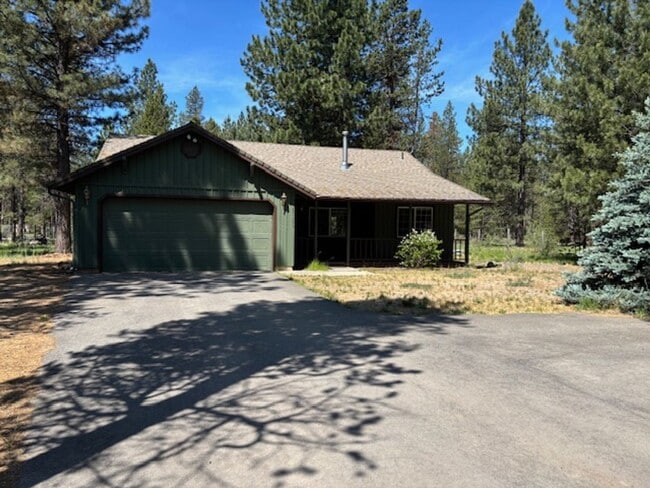 56083 Gothard Way in Bend, OR - Building Photo - Building Photo