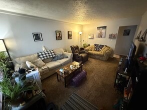 929 Union Ave in Morgantown, WV - Foto de edificio - Building Photo