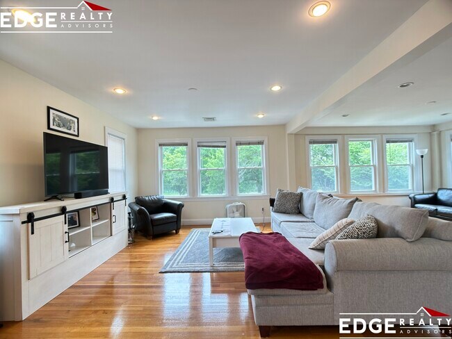 36 Charles River Rd, Unit 2