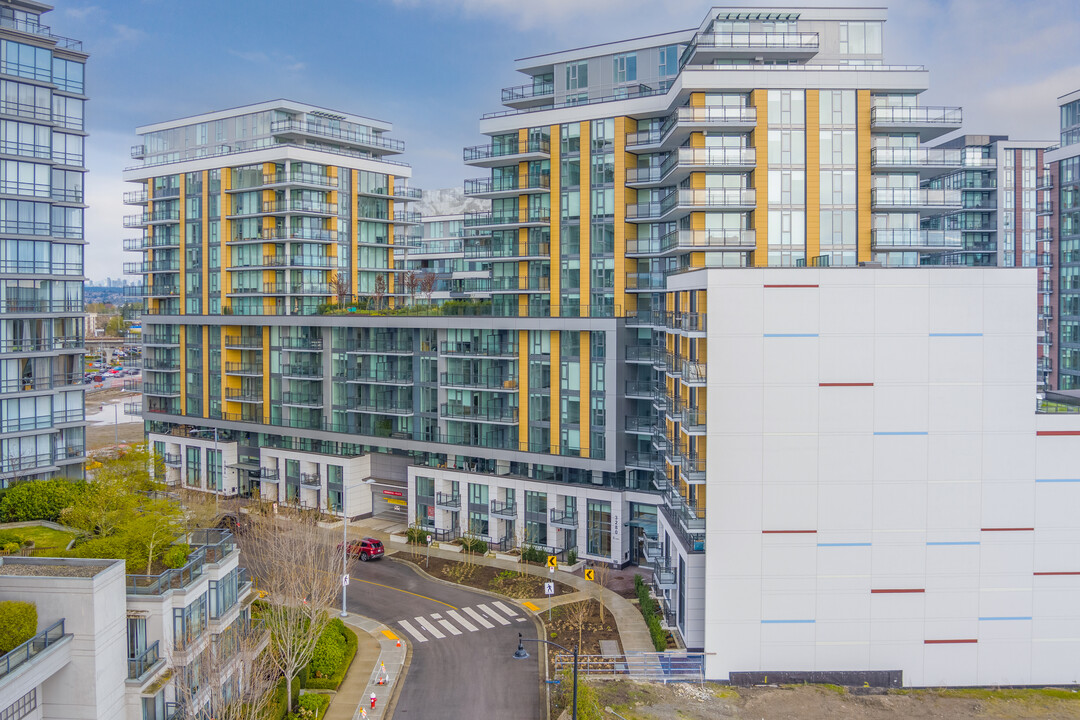 ViewStar I in Richmond, BC - Building Photo