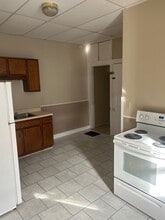 46 S Monroe St in Tiffin, OH - Foto de edificio - Building Photo