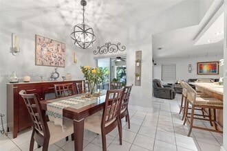 5316 SW 142nd Pl in Miami, FL - Building Photo - Building Photo
