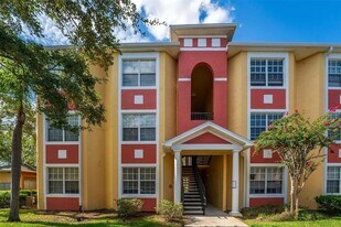 10825 Windsor Walk Dr, Unit 3205 in Orlando, FL - Building Photo
