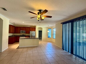 3351 Highland Mill Ln in Orange Park, FL - Foto de edificio - Building Photo