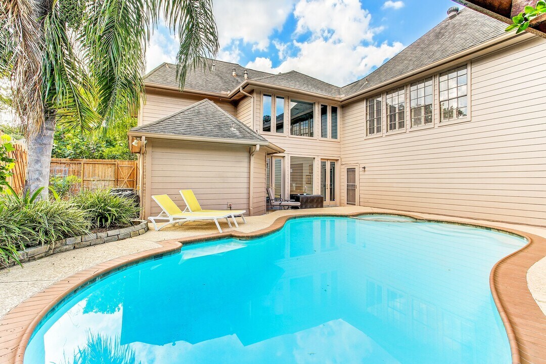 12203 Maple Rock Dr in Houston, TX - Building Photo