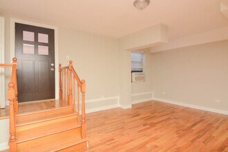 2915 N Mildred Ave in Chicago, IL - Building Photo - Building Photo