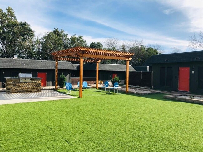 6509 Berkman Dr in Austin, TX - Foto de edificio - Building Photo