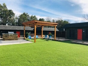 6509 Berkman Dr in Austin, TX - Building Photo - Building Photo