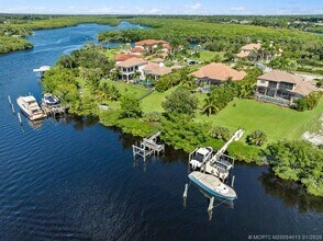 109 SE Fiore Bello in Port St. Lucie, FL - Building Photo - Building Photo